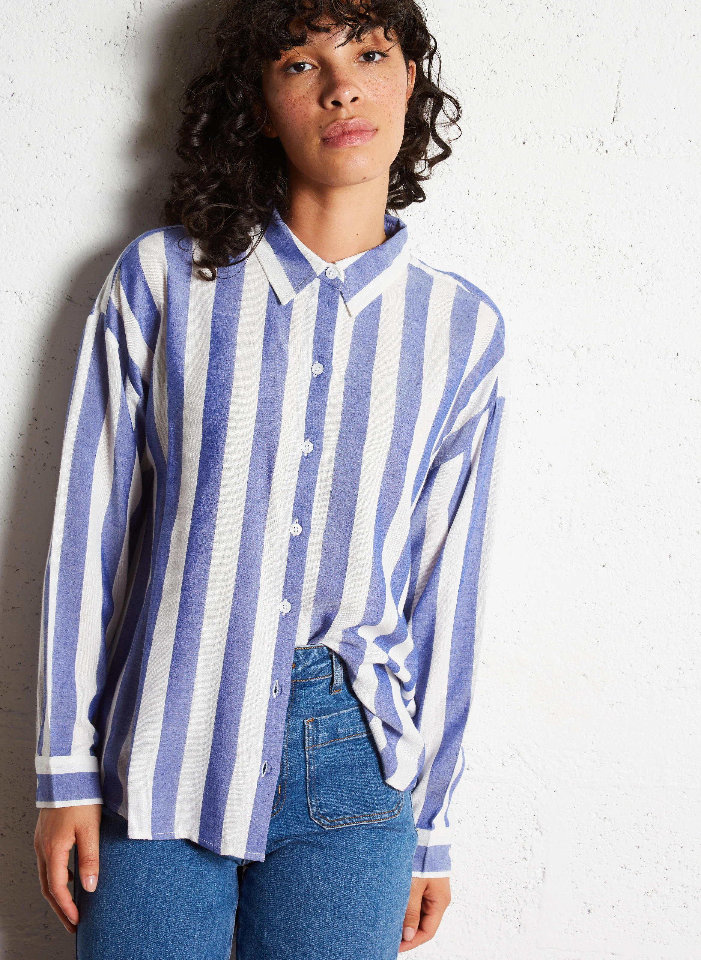 CLARA - Chemise col classique droite rayée | Bleu