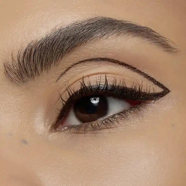 Eyeliner pen extra long-lasting 010 Blackest Black
