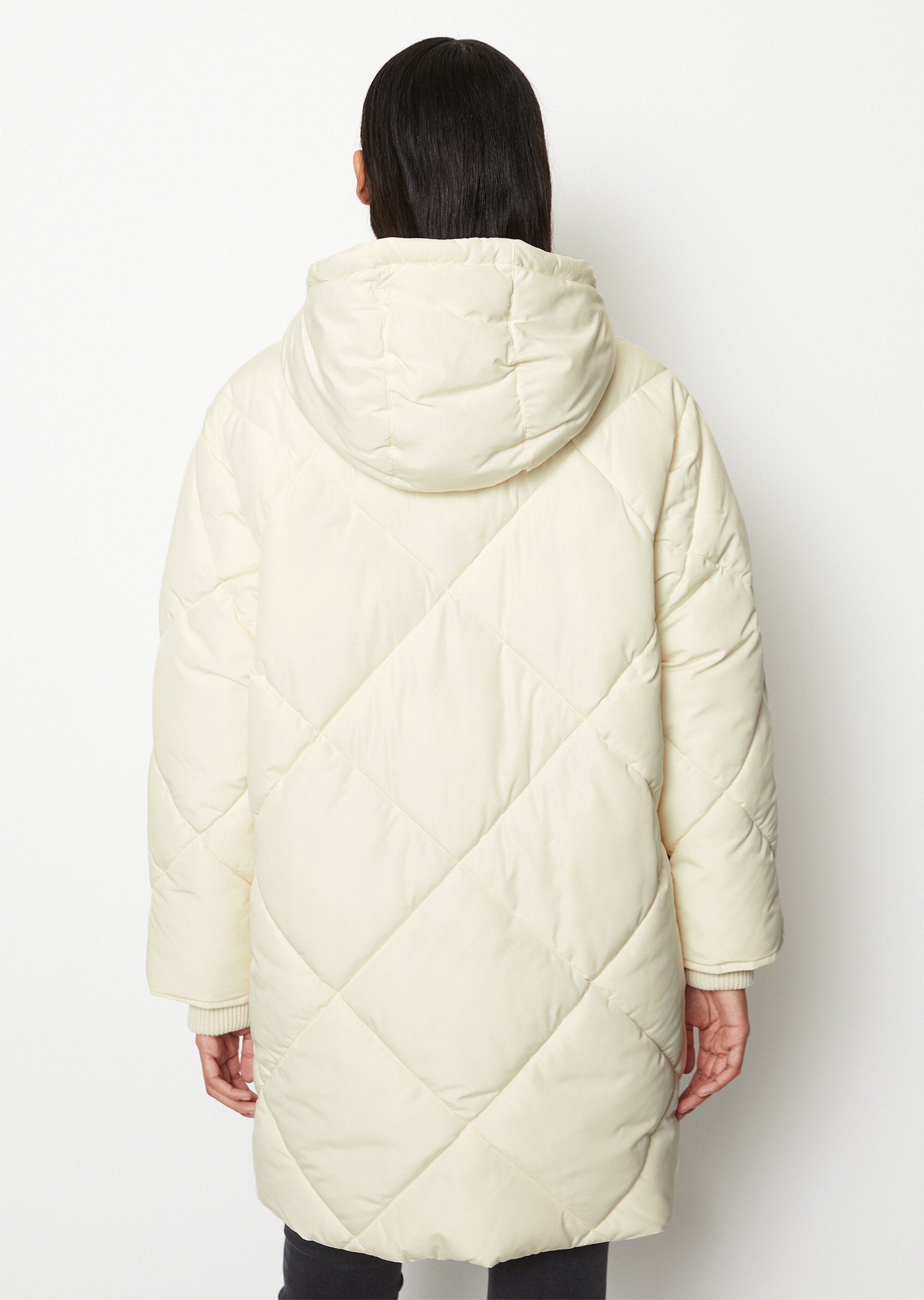 Lange Pufferjacke relaxedaus recycelten Materialien