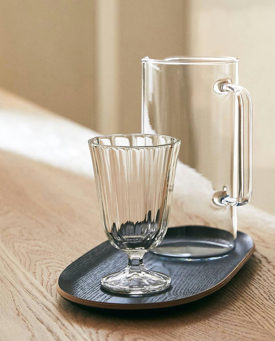 TAÇA DE VINHO FACETADA ELEVADA