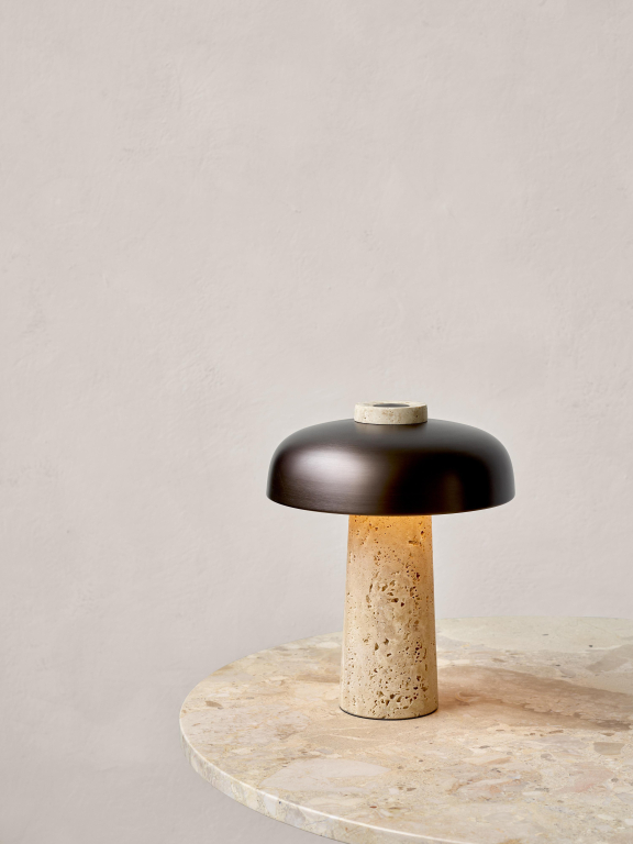 Audo Copenhagen Reverse tafellamp LED travertine/brons