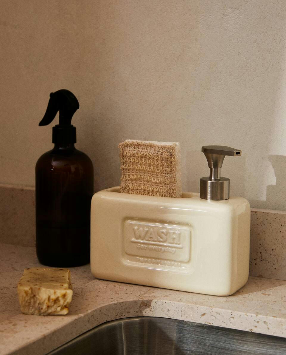 Dispensador de detergente líquido com recipiente