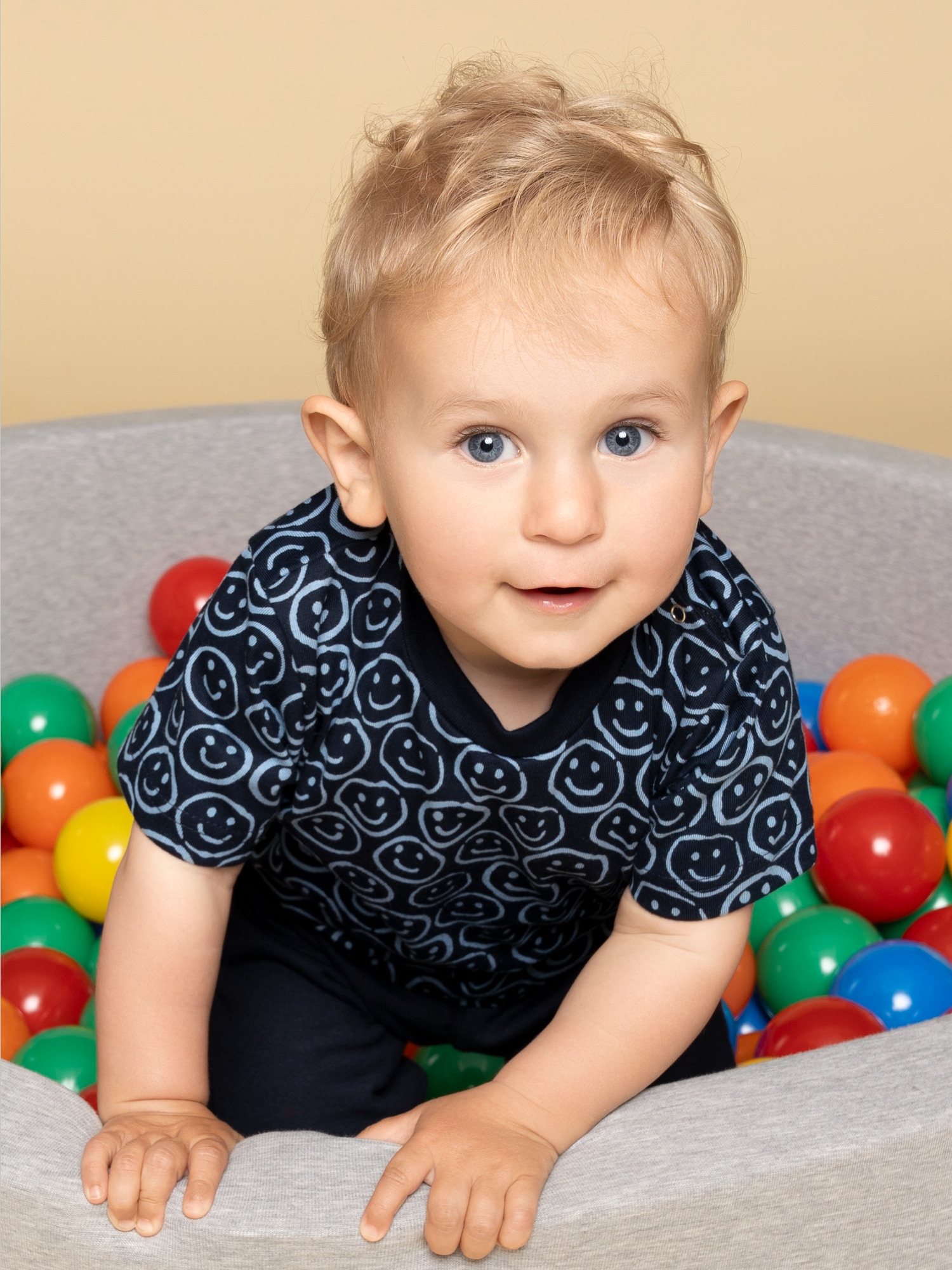 T-Shirt mit Allover-Smiley-Print Navy