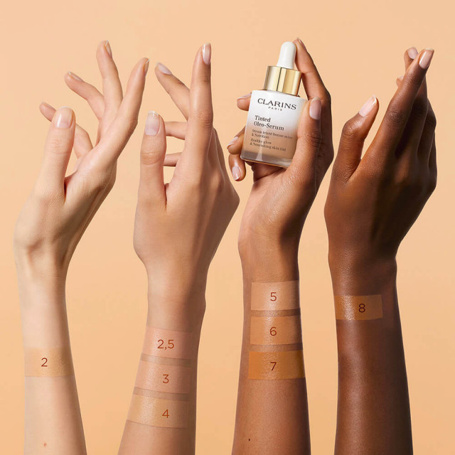 Tinted Oleo-Serum Fond de Teint Sérum CLARINS