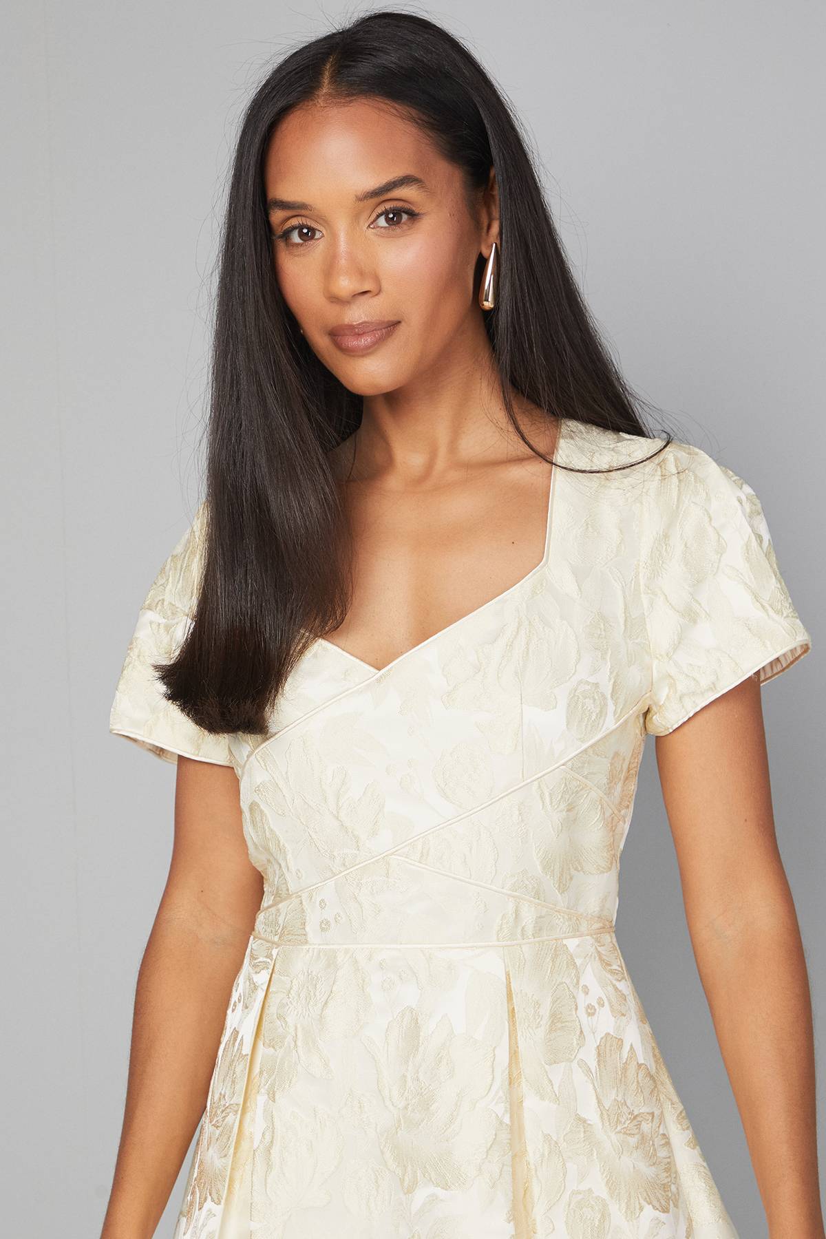 Wallis Robe Mi-longue à Détails de Coutures Jacquard