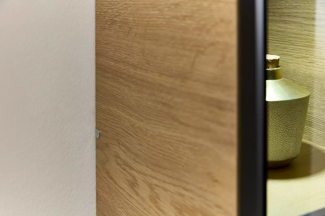 Vitrinen-Hochschrank PE 7045