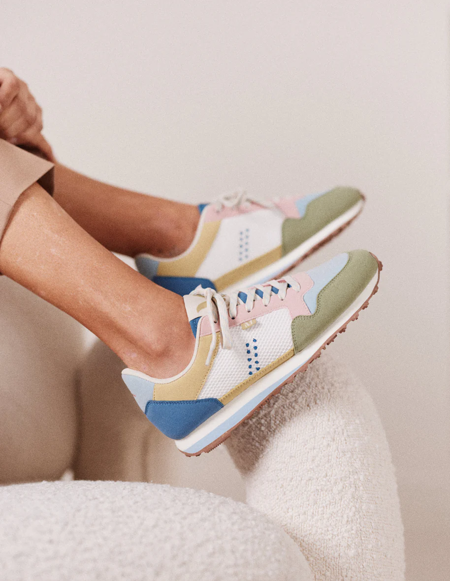 Baskets basses Gabrielle - Suède vegan et mesh pistache ciel rose clair