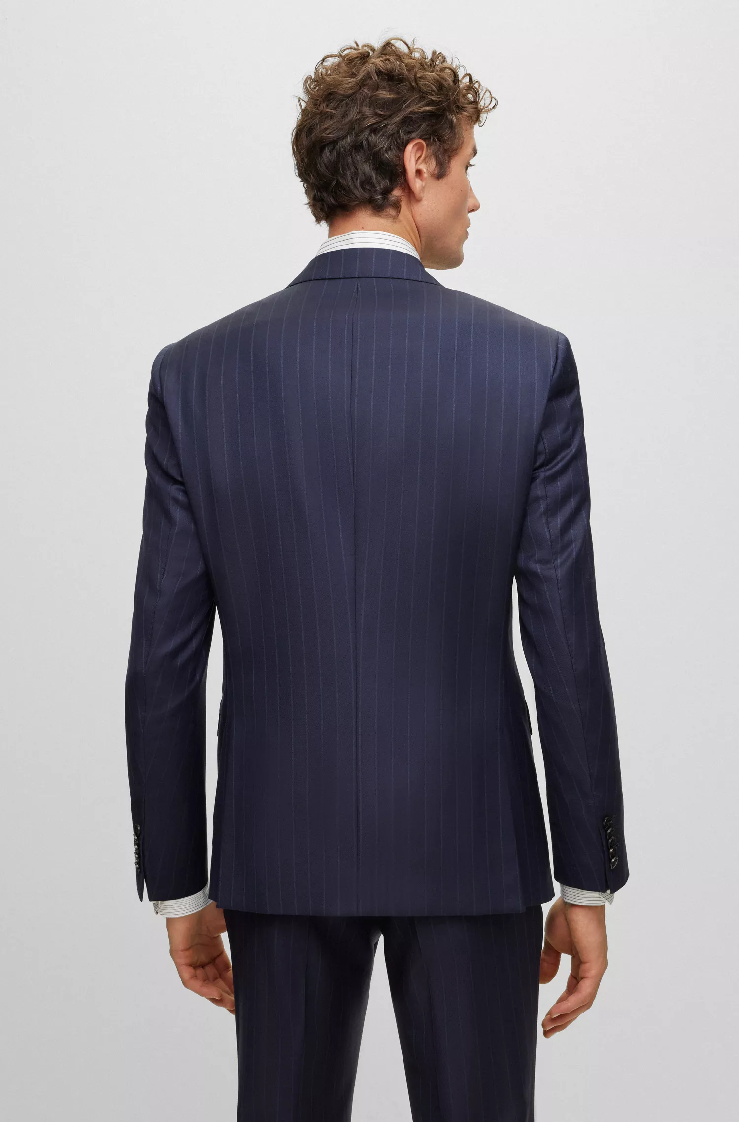 Terno BOSS Camel Slim-fit em lã virgem listrada