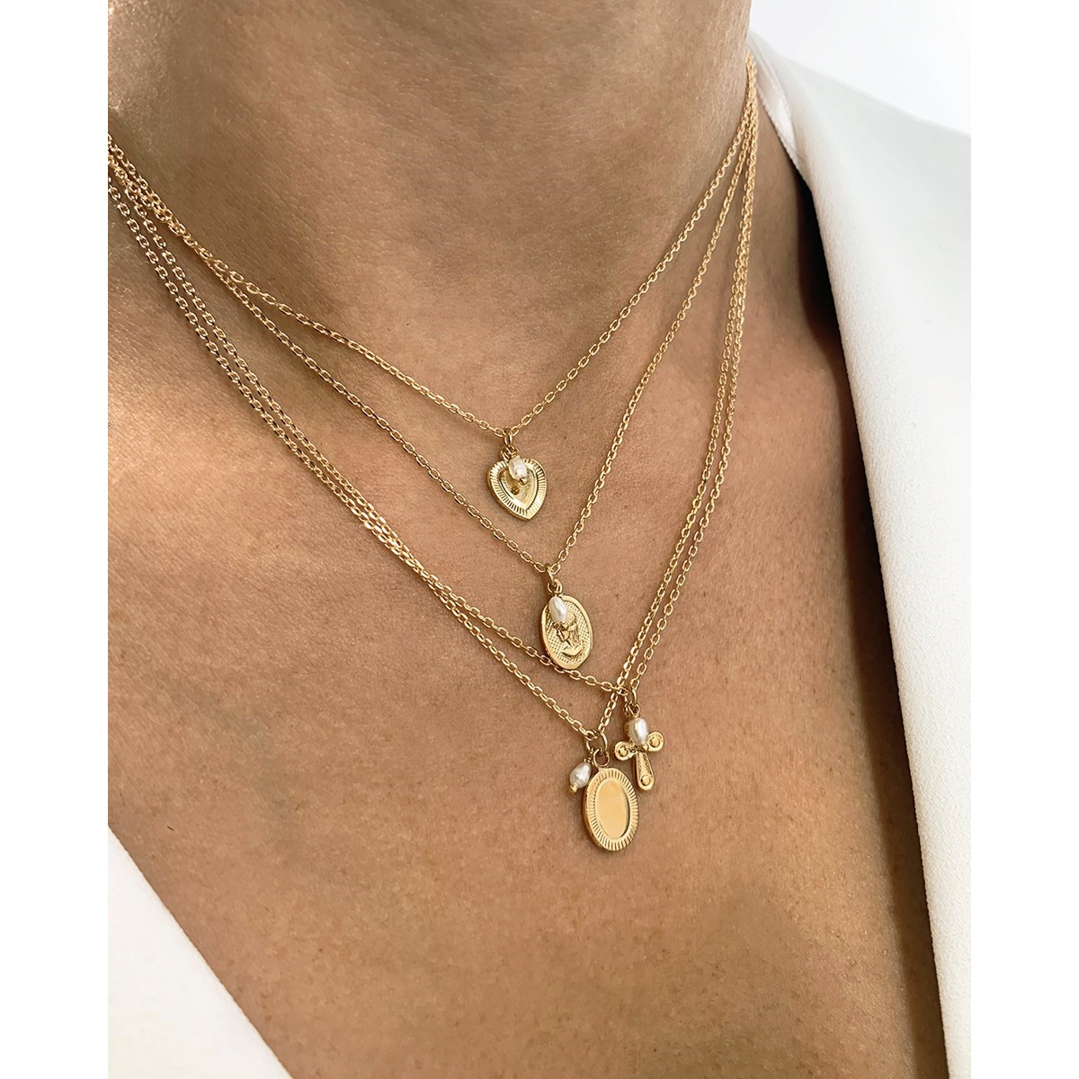 Collier médaille fleur ajourée doré à l'or fin 24K NEW CLÉA