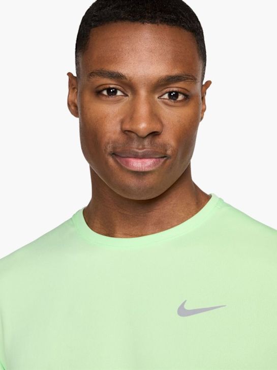 Nike T-Shirt Grün