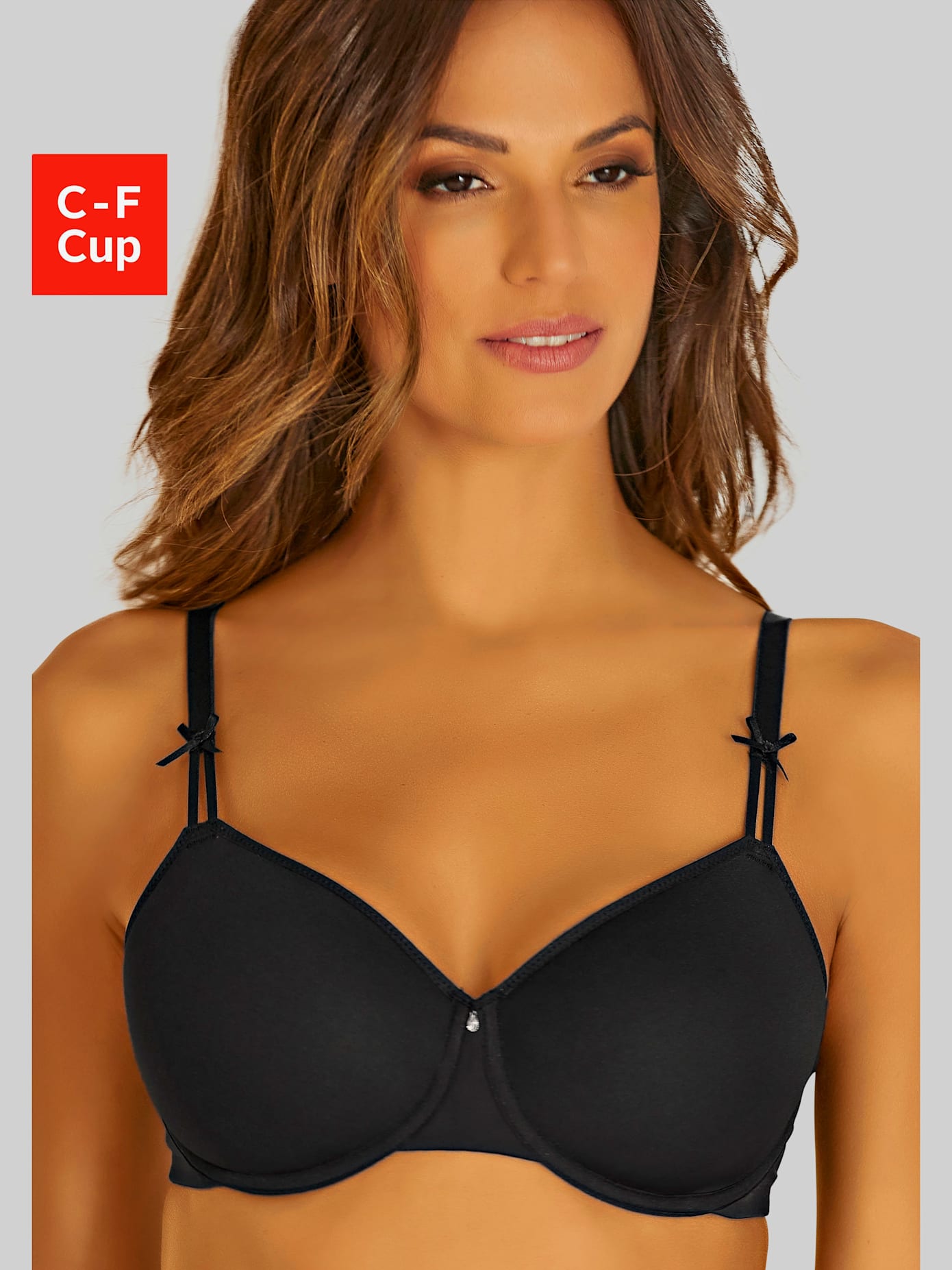 Soutien-gorge minimiseur féminin pour une poitrine visuellement réduite