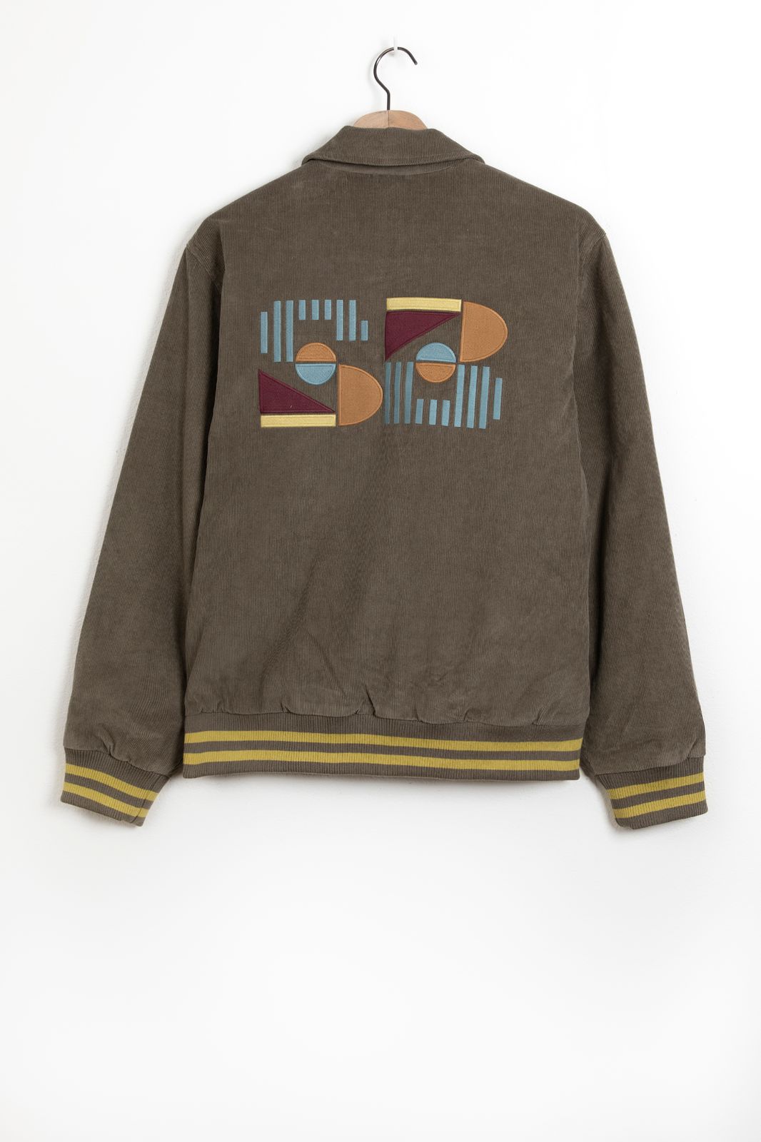 Bomberjack met embroidery artwork