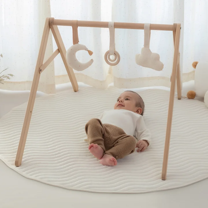 Nobodinoz - Growing Green Spielbogen für Babys, Buche