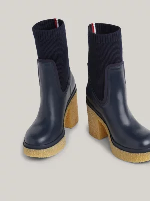 Botas de cano alto com sola de crepe de couro