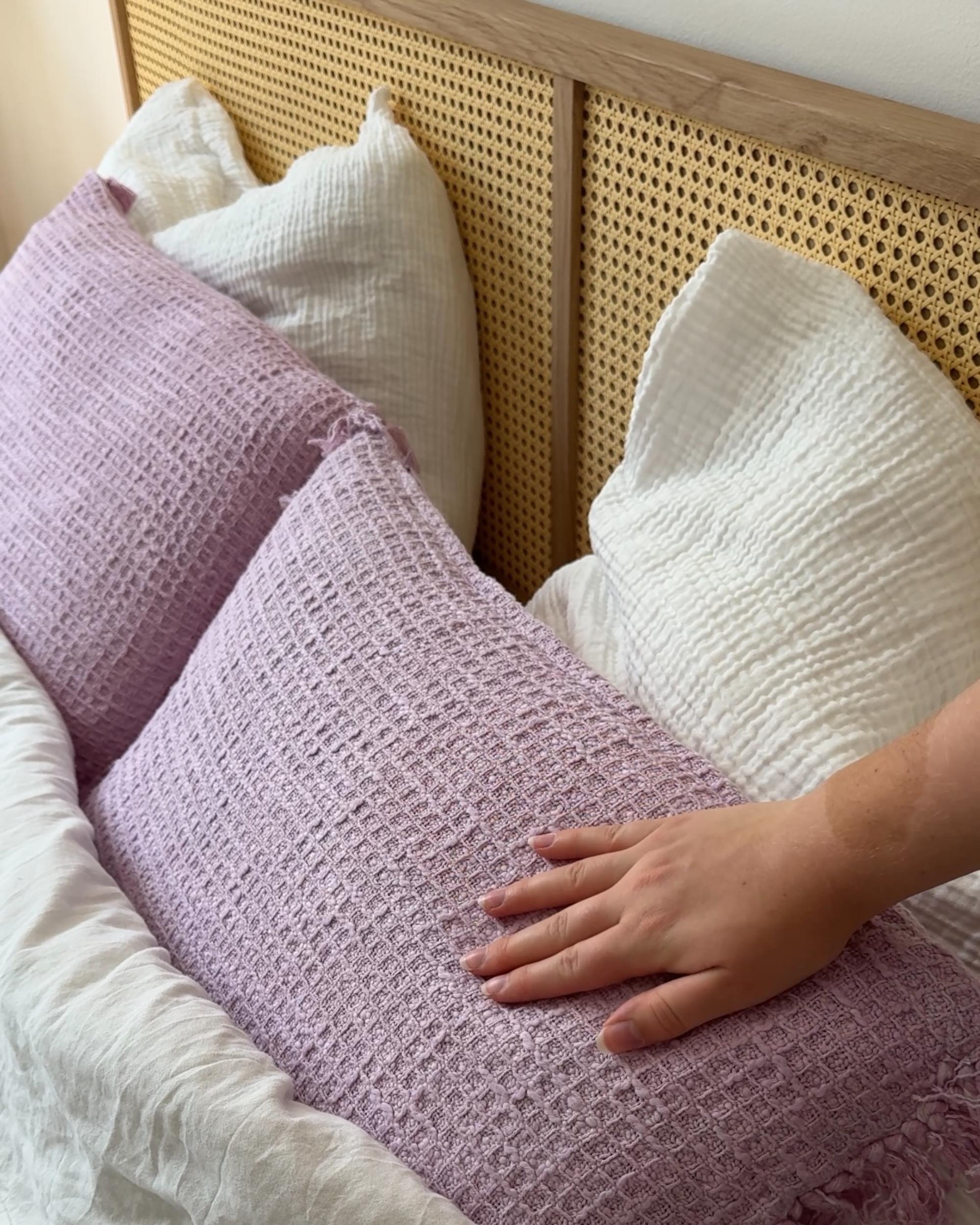 Bed Rotan MONPAZIER 180 x 200 cm Lichtbruin