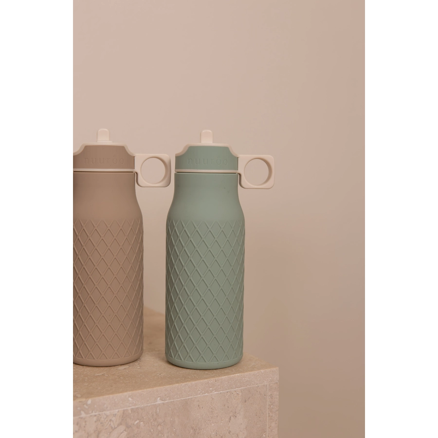 Nuuroo Trinkflasche Lindi Silikon 450 ml Desert Sage