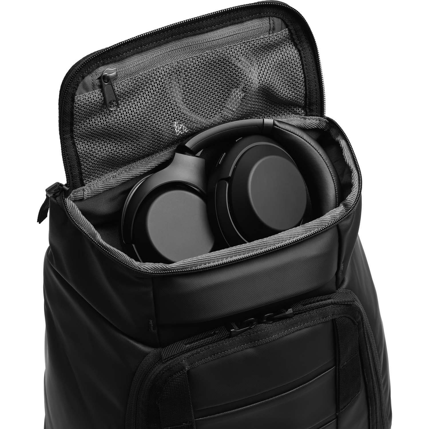 DB  Hugger Backpack 25L
