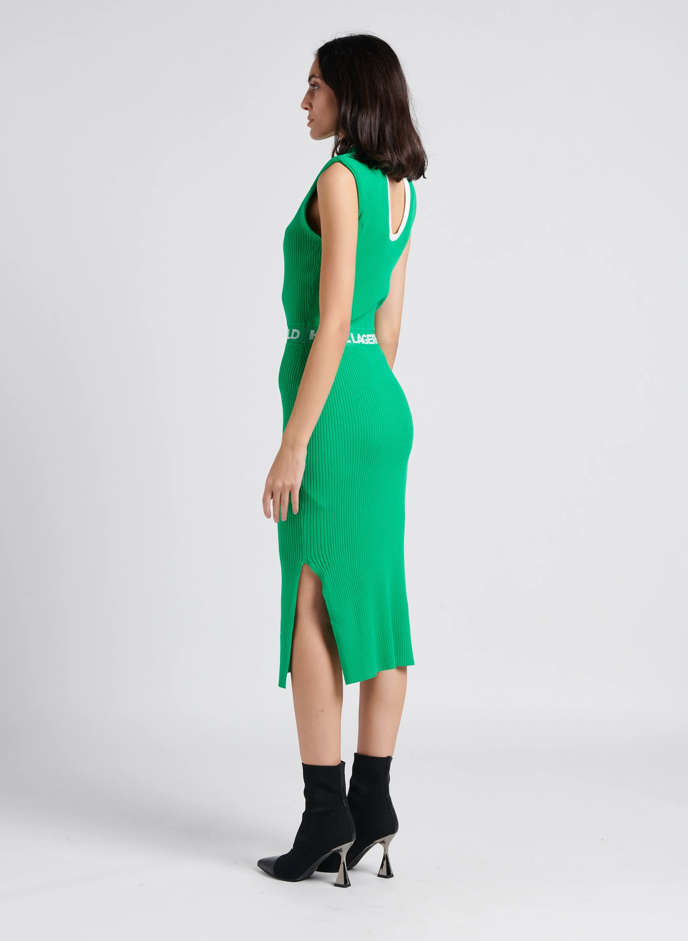 Robe midi col rond côtelée| Vert