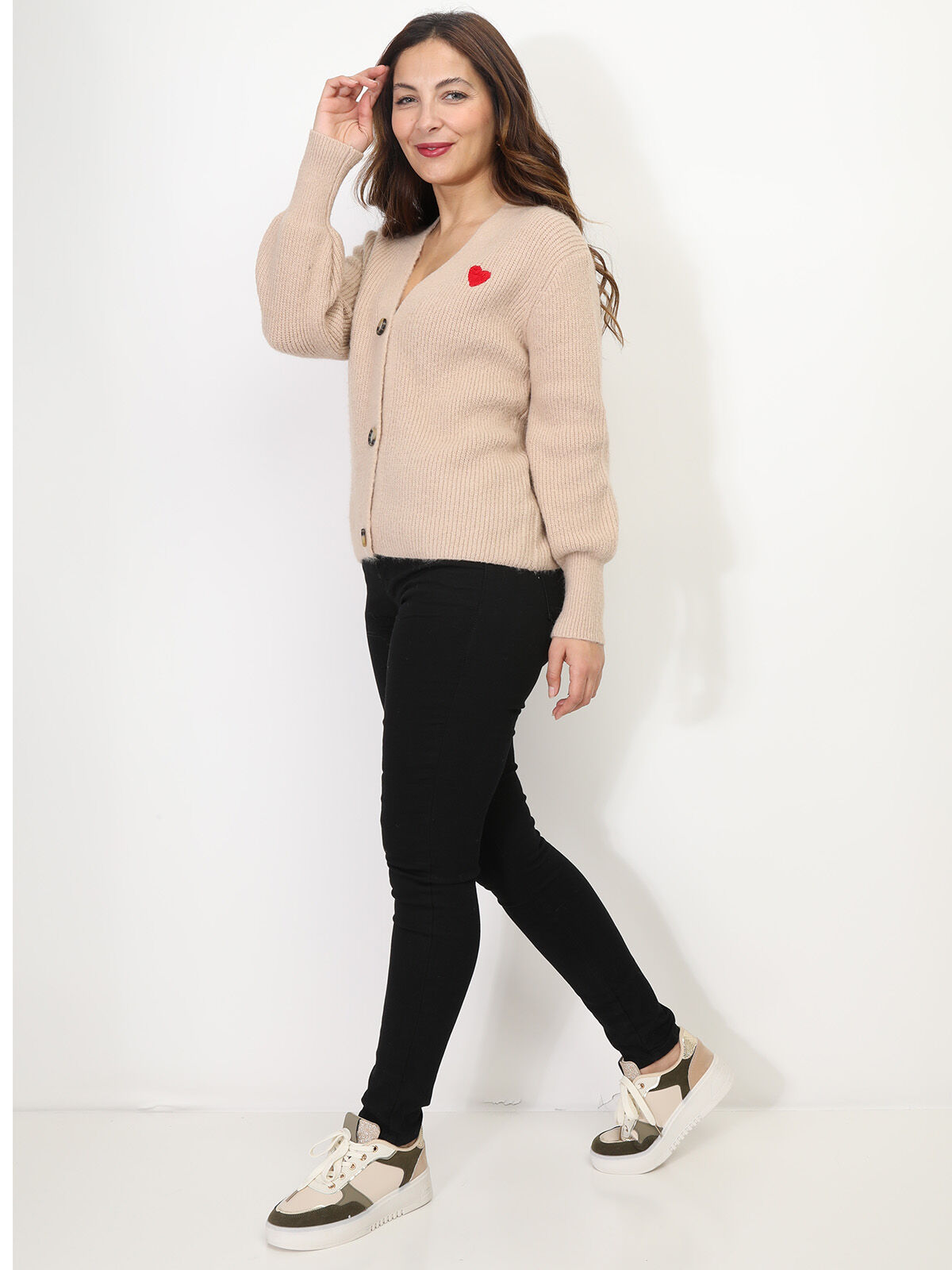 Cardigan avec petit cœur- Camel