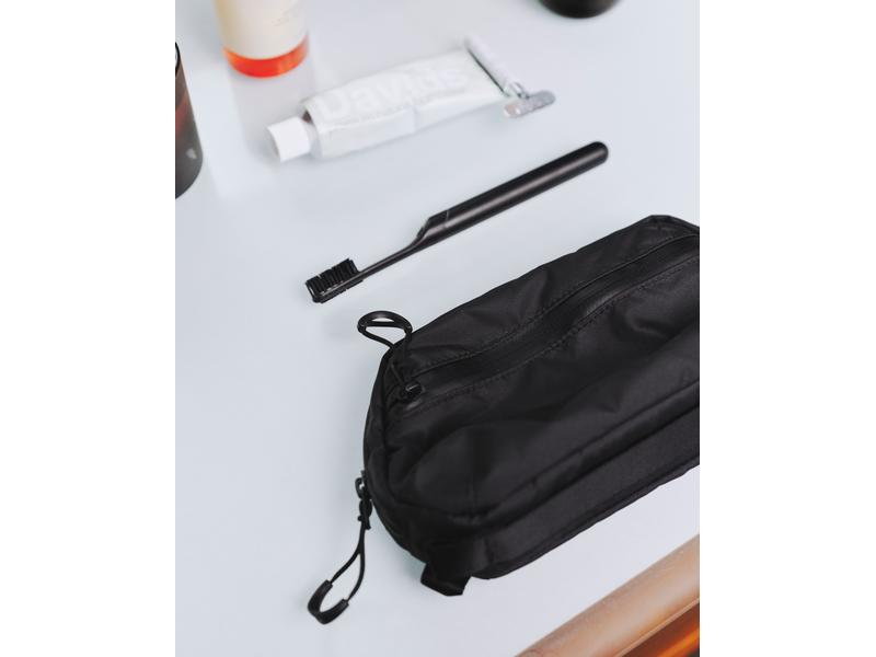Wandrd Necessaire Bag Medium Für Reisen und den täglichen Gebrauch von Toilettenartikeln