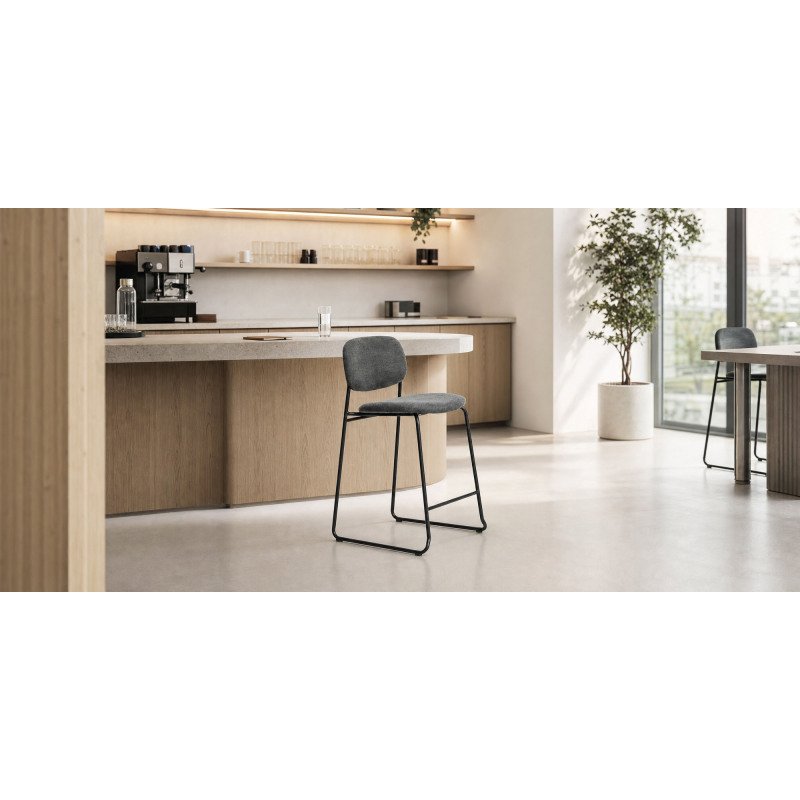 Tabouret empilable Meli en chenille grise et pieds en métal gris FSC Mix Credit 65 cm