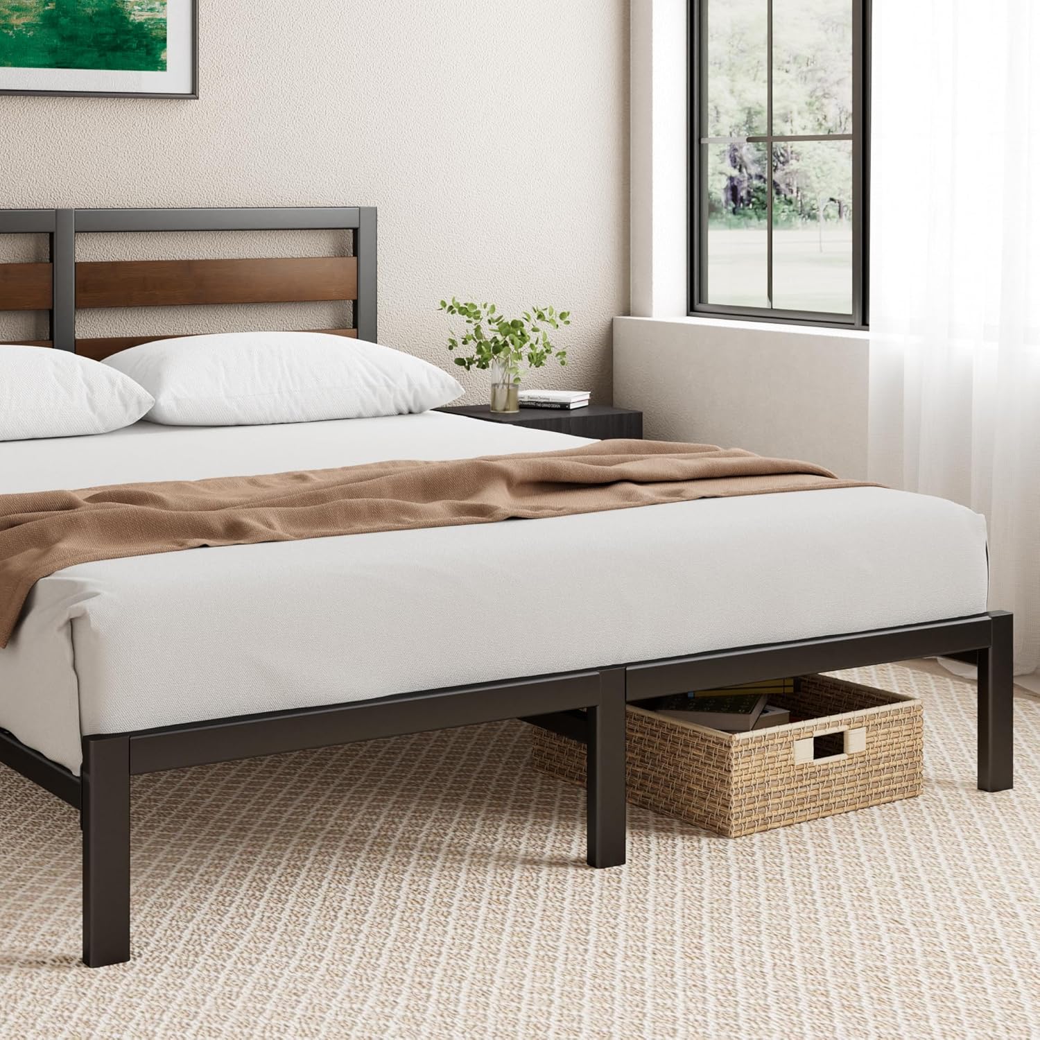 Zinus Doppelbett Kai 135x190 cm - Höhe 80 cm - nachhaltiges Bambus- & Metallbettrahmen mit Kopfteil - Stahllattenstütze - umweltfreundliches Bettgestell - einfache Montage - Schwarz und Braun