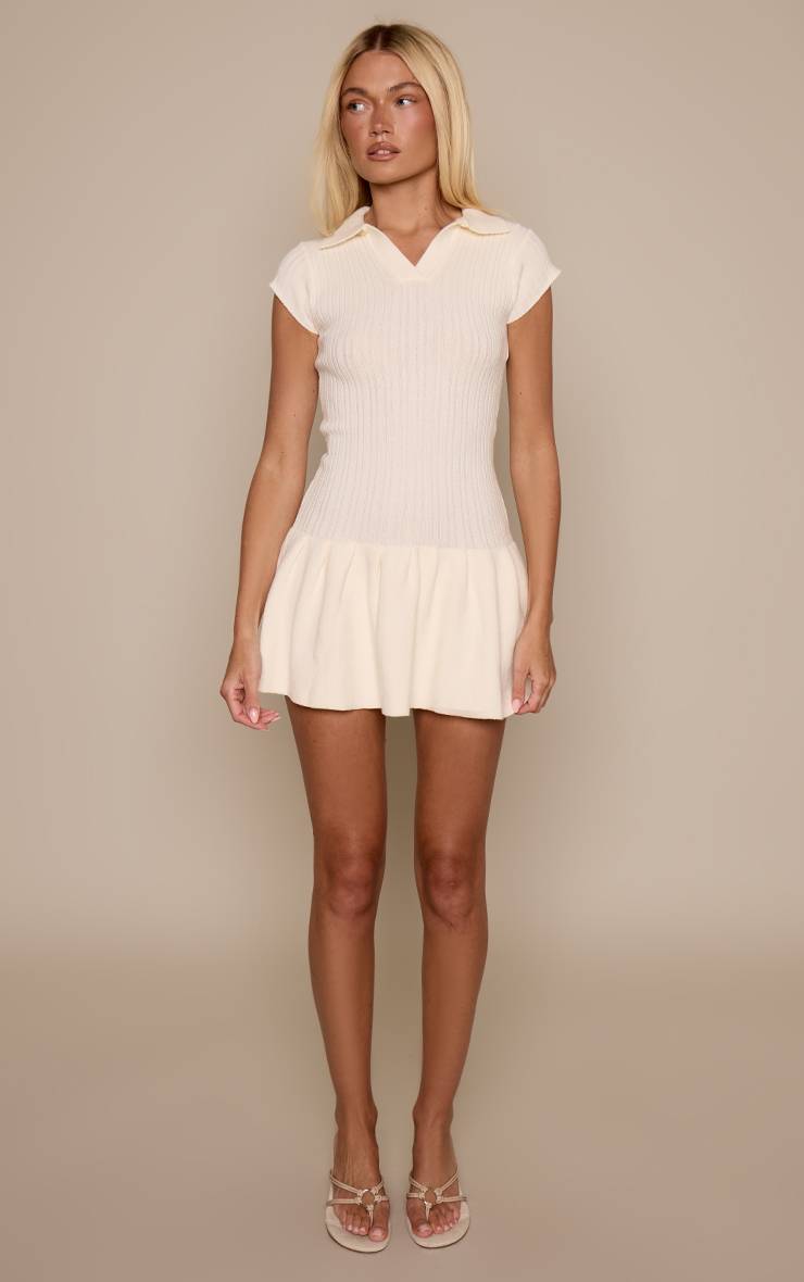 Crème Robe Mini Tricotée À Manches Courtes Et Taille Basse