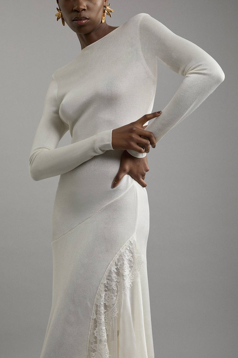 KarenMillen Robe Maxi Tricot Asymétrique à Détails de Dentelle Transparente Soyeuse Mélange Viscose Petite Taille