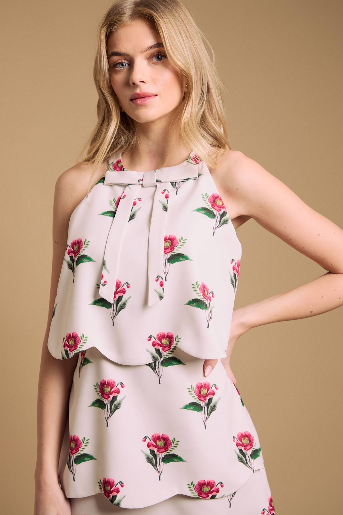 Oasis Robe Mini à Col Halter à Volants Festonnés