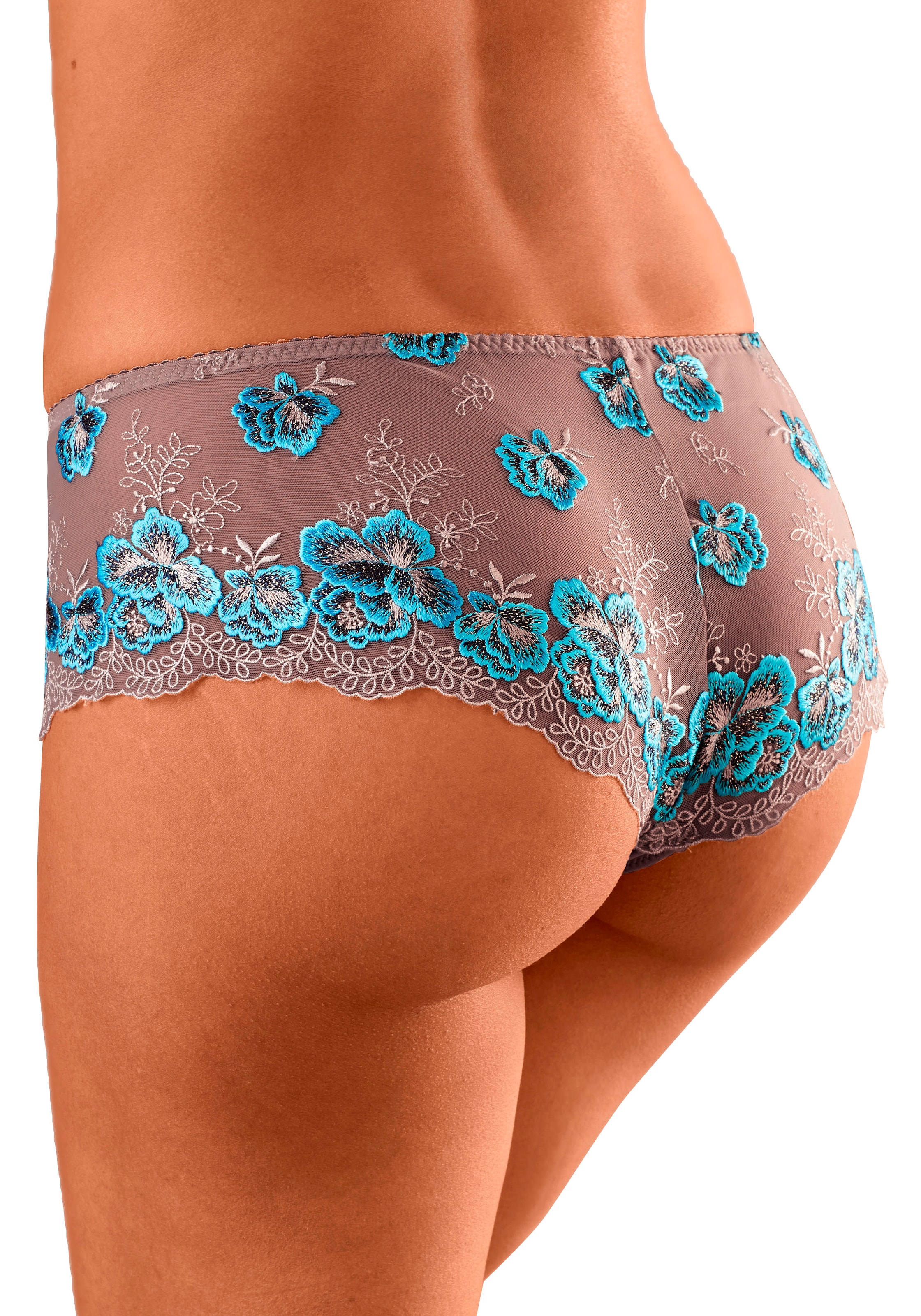 Nuance Panty , mit edler Stickereispitze in floraler Optik