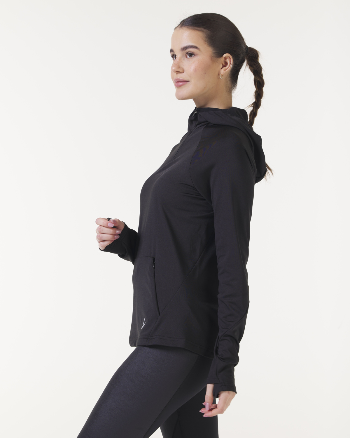 LEVITY Radical Run Tech Hood Black