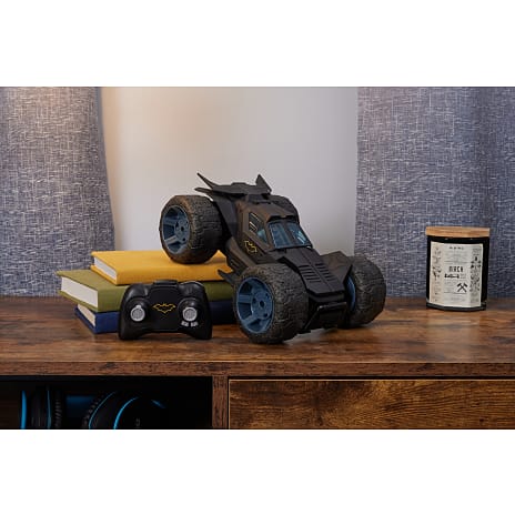 Batman Stunt Shot Batmobil 1:18 - fjernstyret