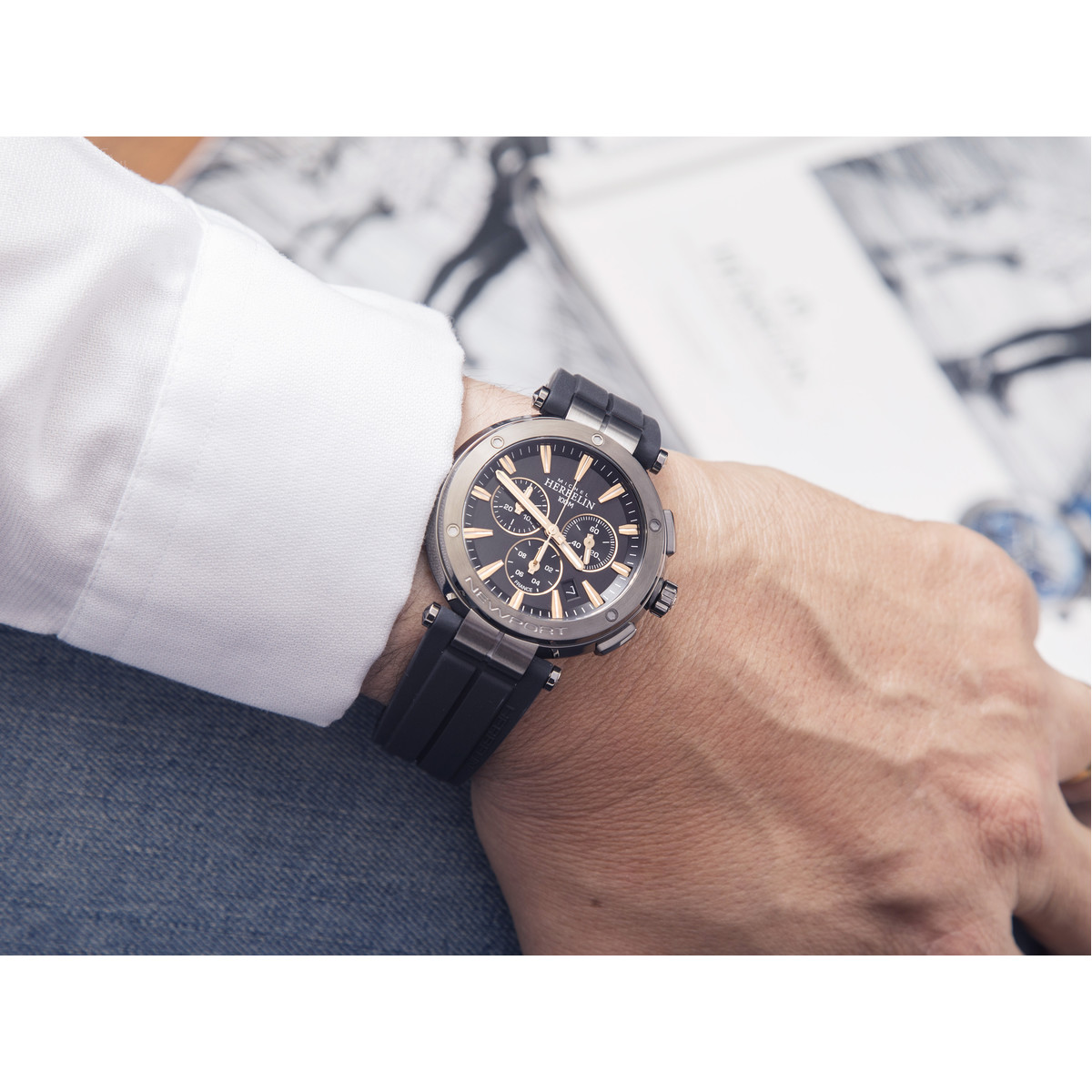 Montre HERBELIN Newport Chrono acier bracelet caoutchouc noir