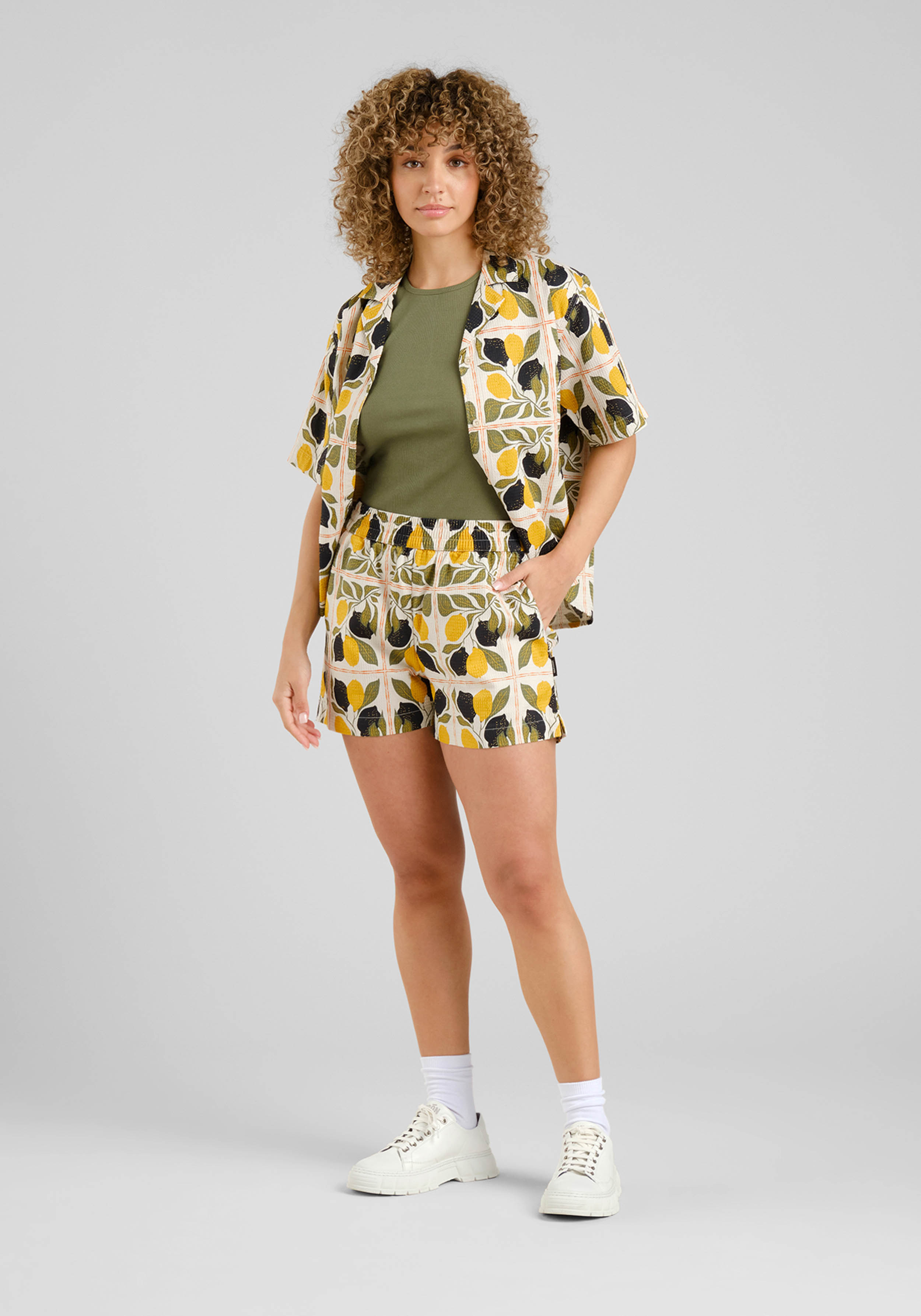 Dedicated Shorts Aspudden Lemon Tiles White