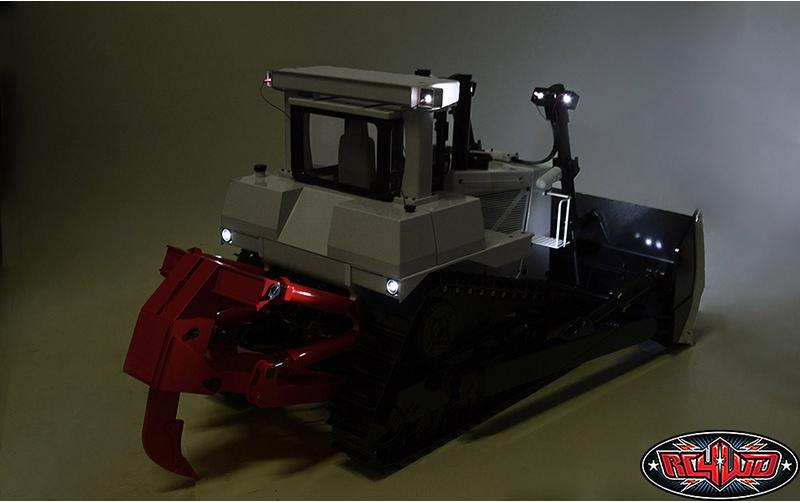 Bulldozer Earth Dozer DXR2 Hydraulisch Weiss, ARTR, 1:14<br>Voll funktionsfähiger Bulldozer im Massstab 1:14 mit Hydraulik