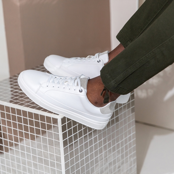 Blue Box lage heren sneakers met beige detail