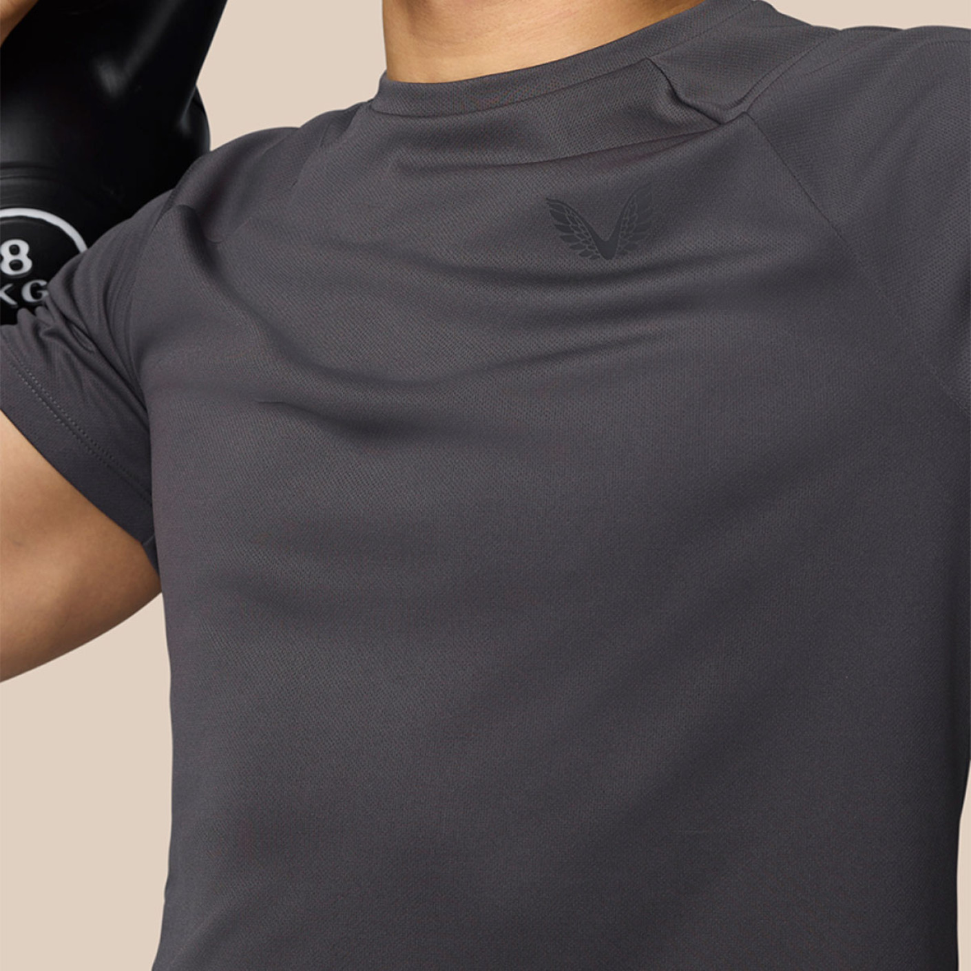 Castore Adapt Crew T-Shirt Donkergrijs Zwart
