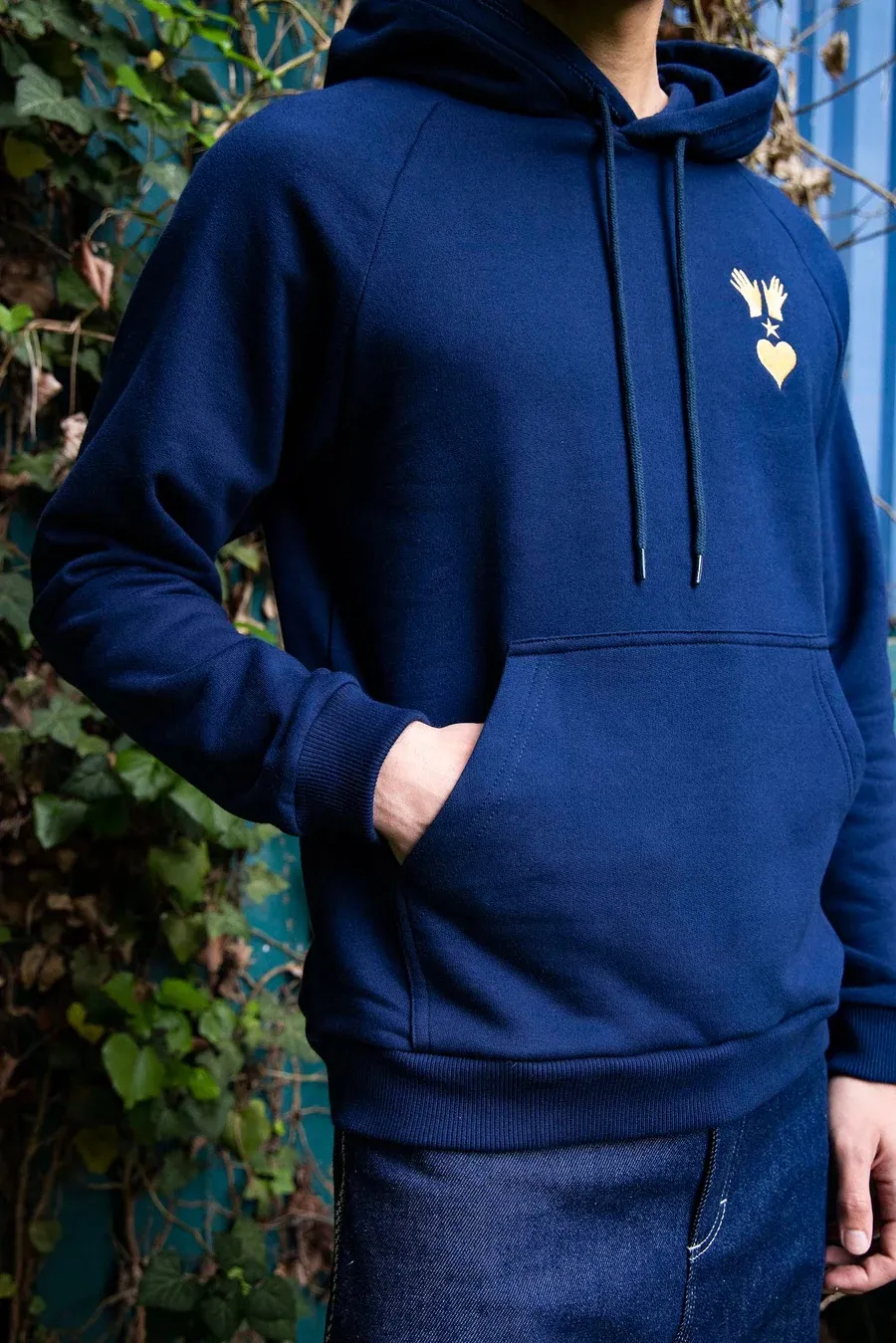 Sweat capuche poche kangourou Misericordia