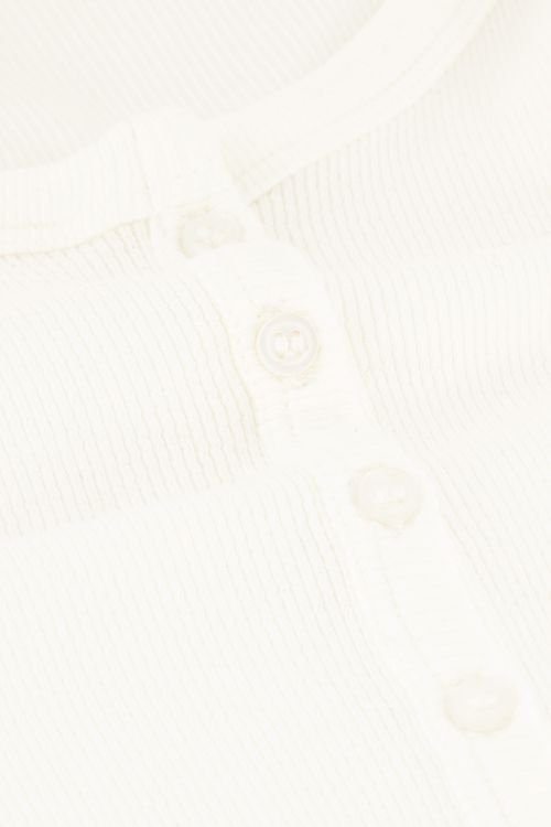 Witte longsleeve top met kleine knopen