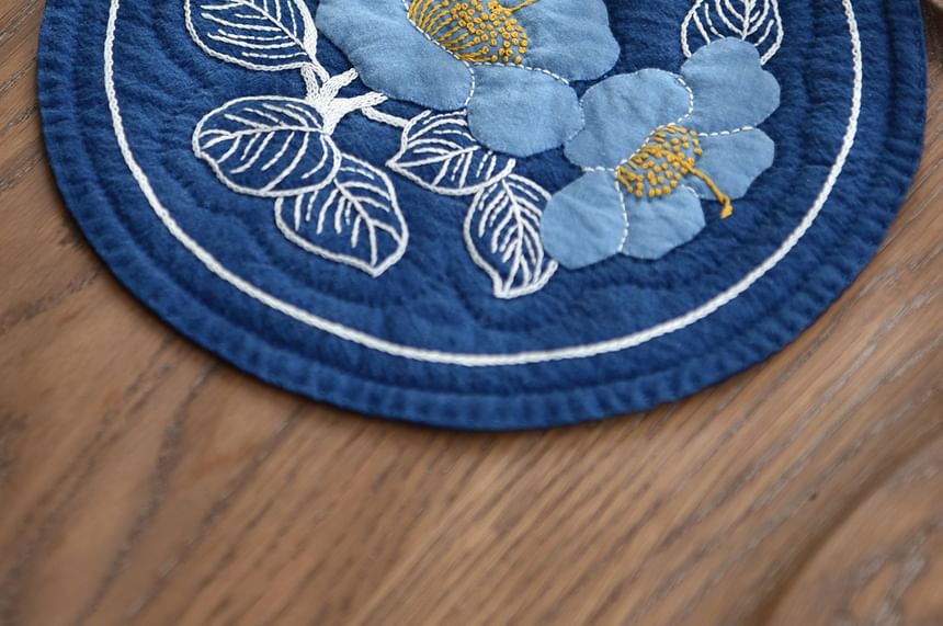Embroidery Kingdom - DIY-borduurpakket met bloemenstof (verschillende ontwerpen)