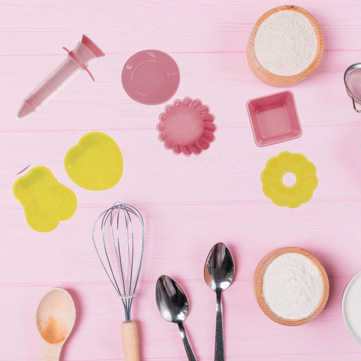 Set de 7 ustensiles de pâtisserie avec stylo de décoration et mini mou