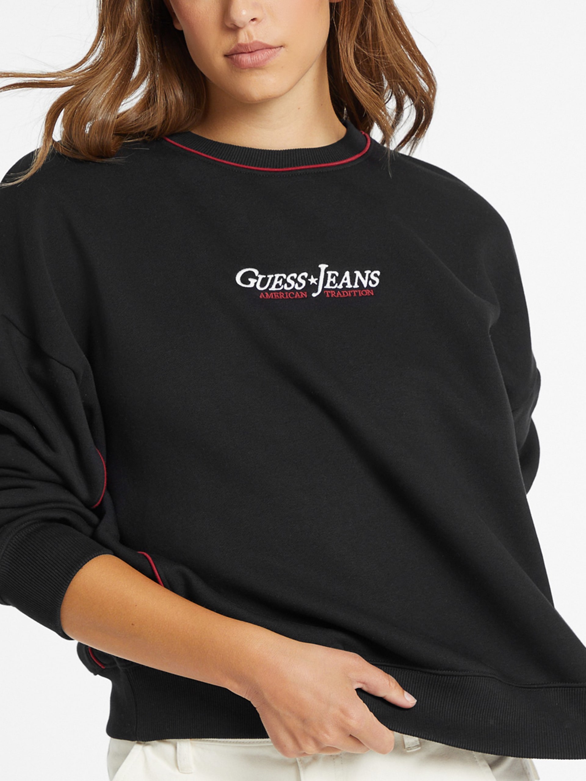 Moletom oversized com logo em contraste