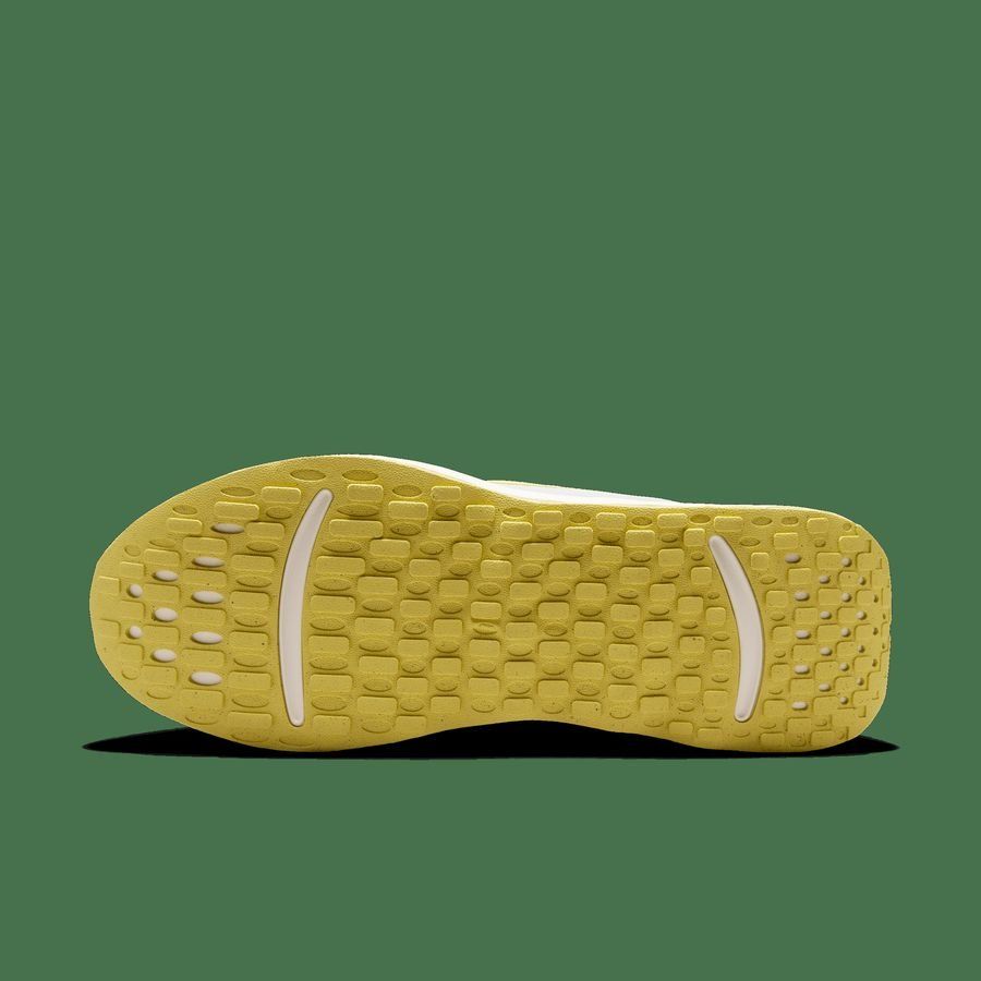 Nike Promina