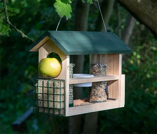 7-in-1-Futterstation