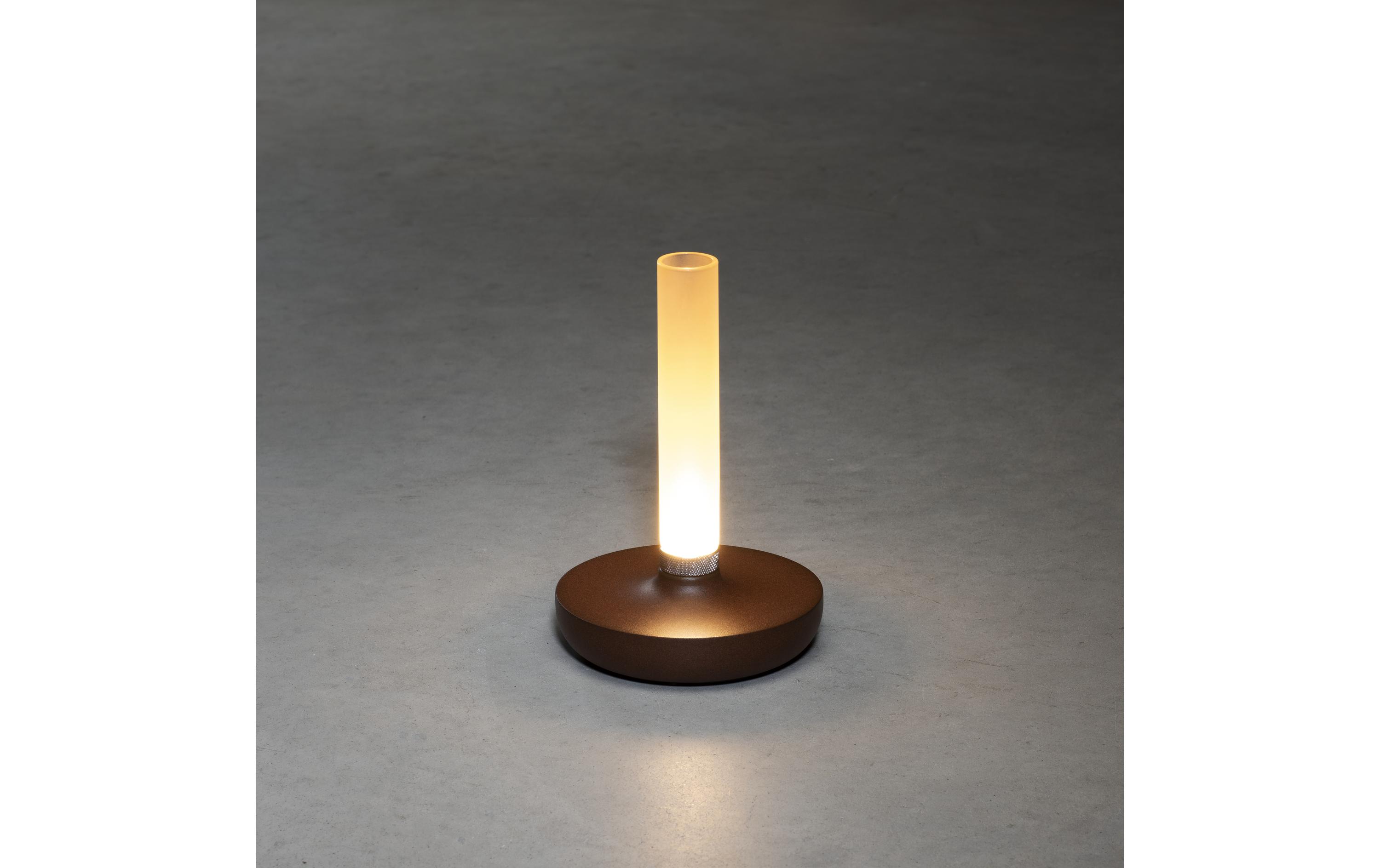 Akku-Tischleuchte USB Biarritz, 1800/ 3000/ 4000 K, Rost<br>Outdoor-Leuchte