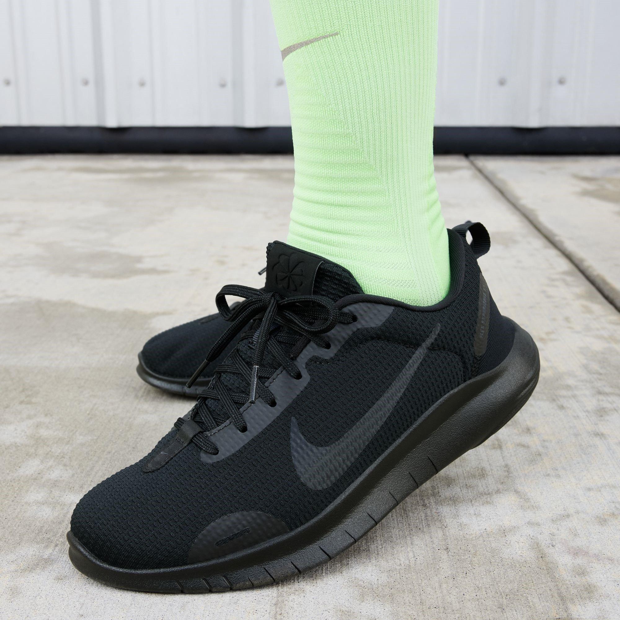Nike Flex Exp Run 12