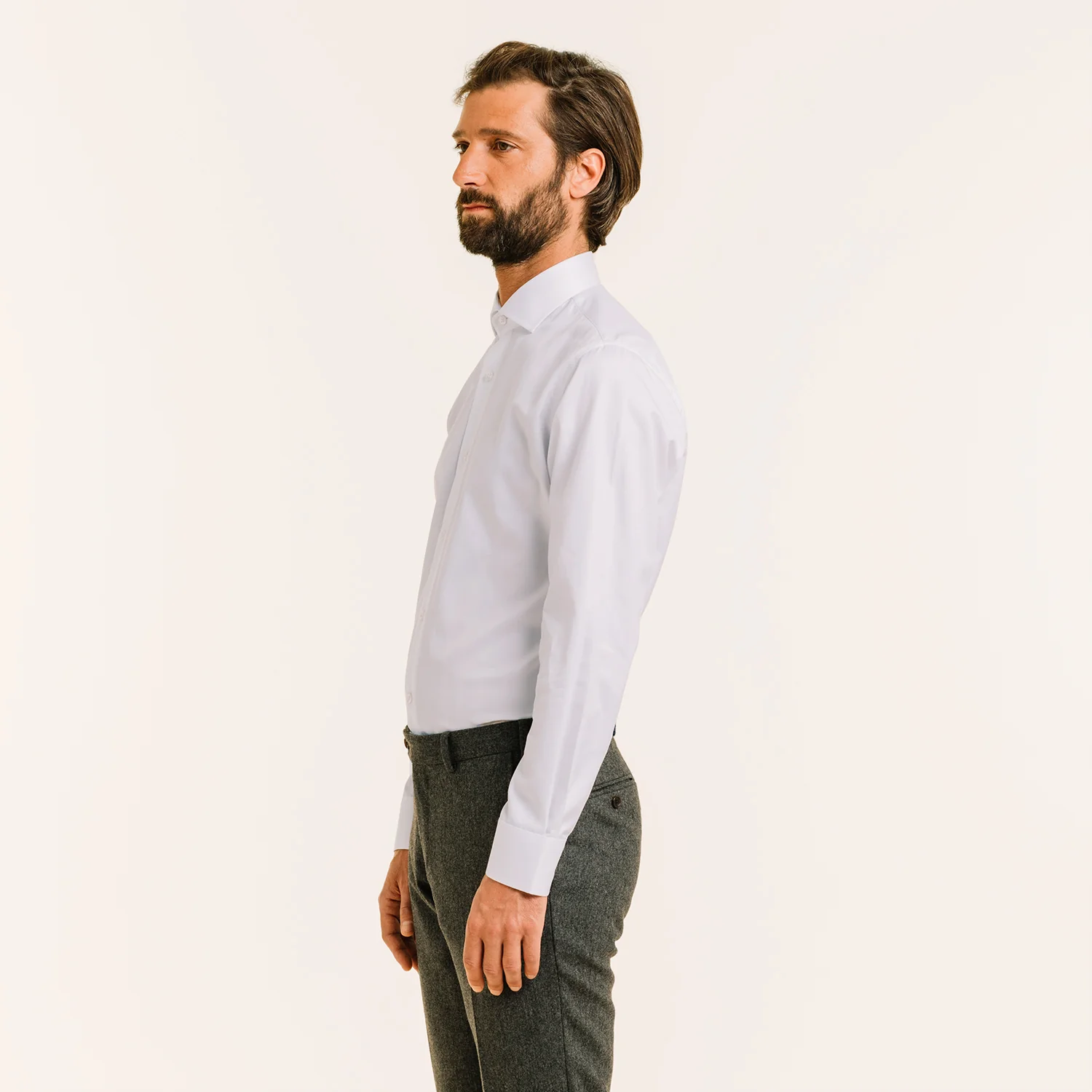 White double-twisted chevron shirt
