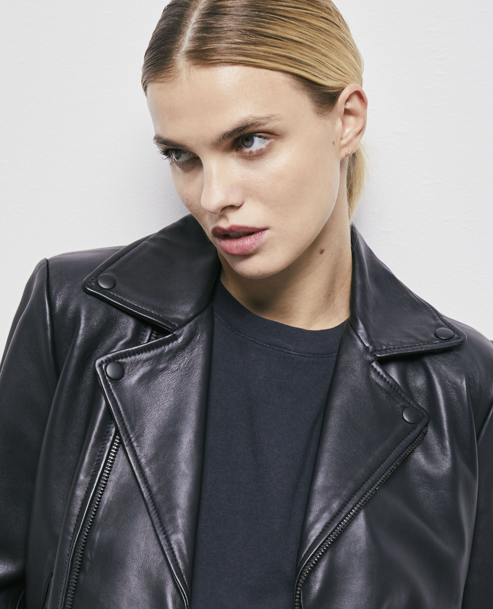 Blouson en cuir noir