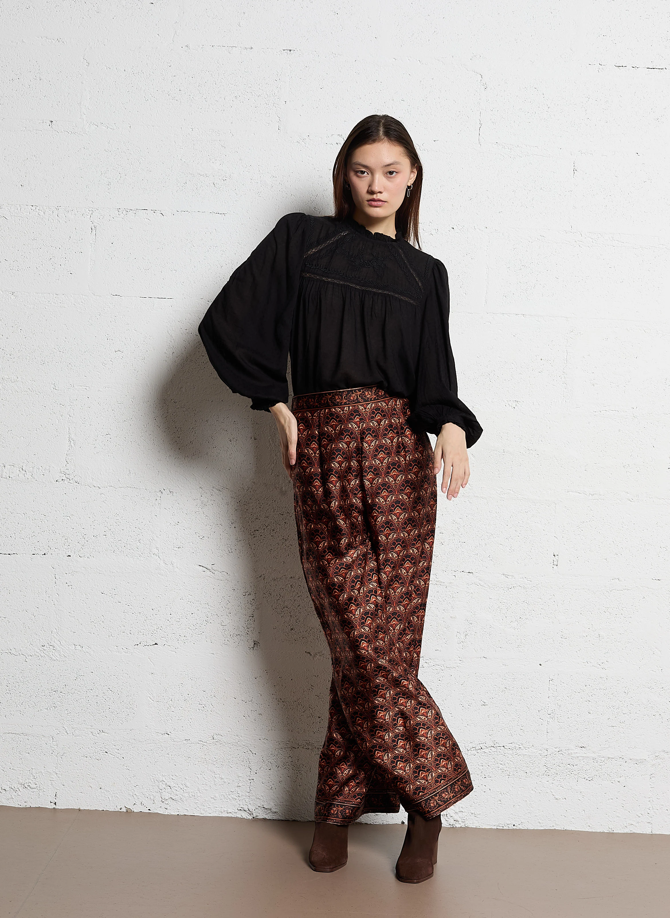 PENNY - Pantalon large imprimé satiné| Marron