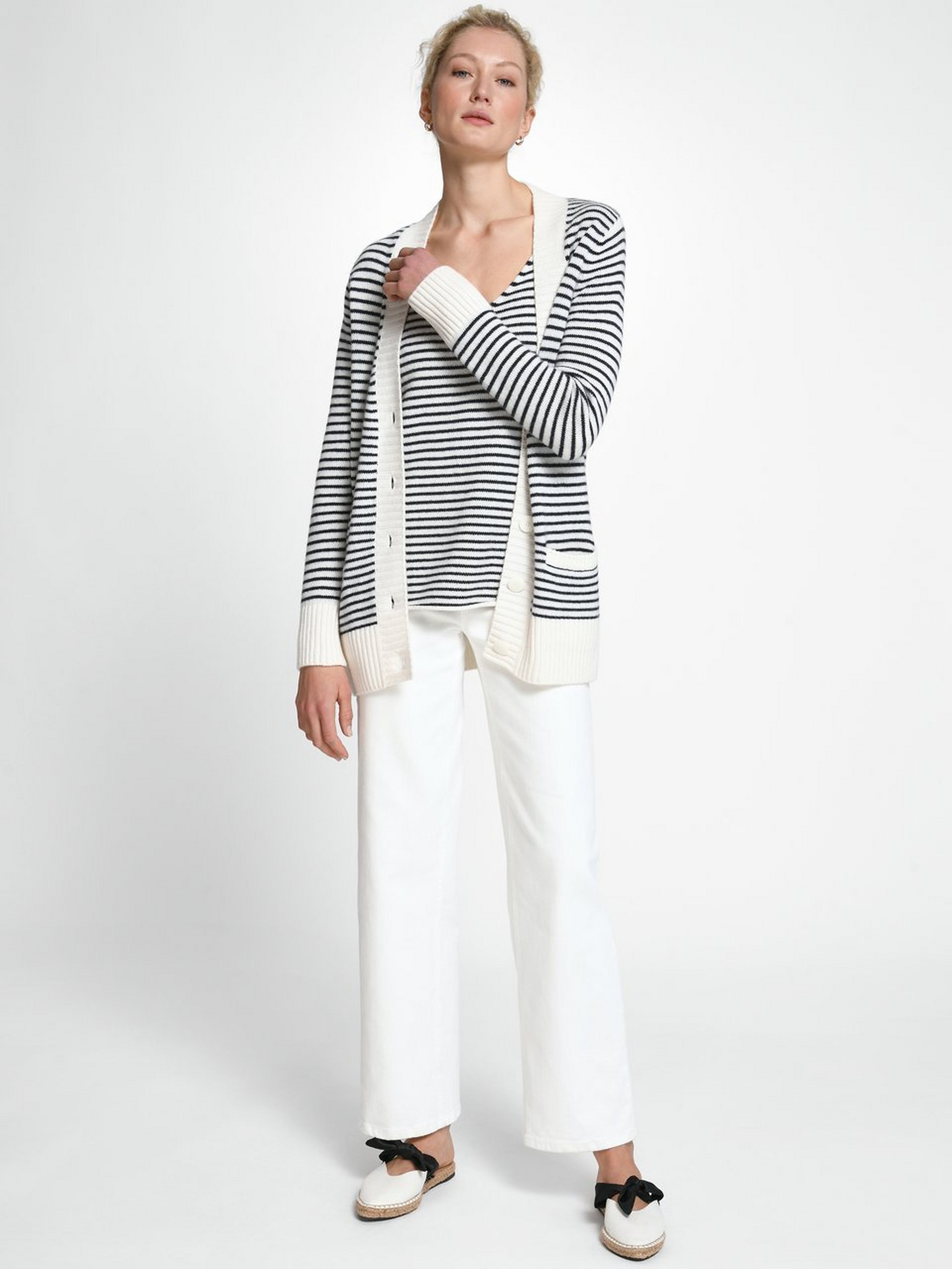 Strickjacke aus 100% Premium-­Kaschmir
